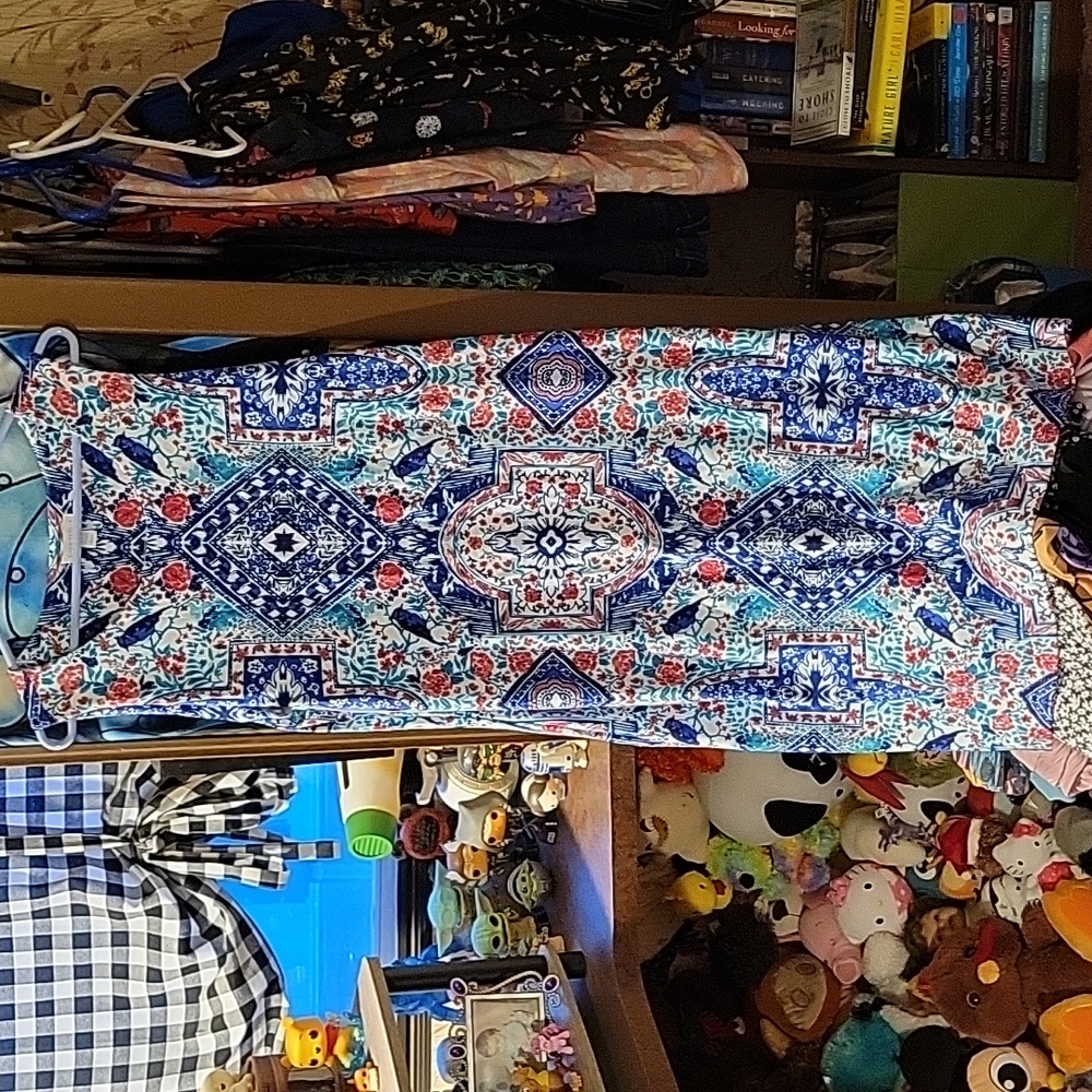 Sleevless Dress